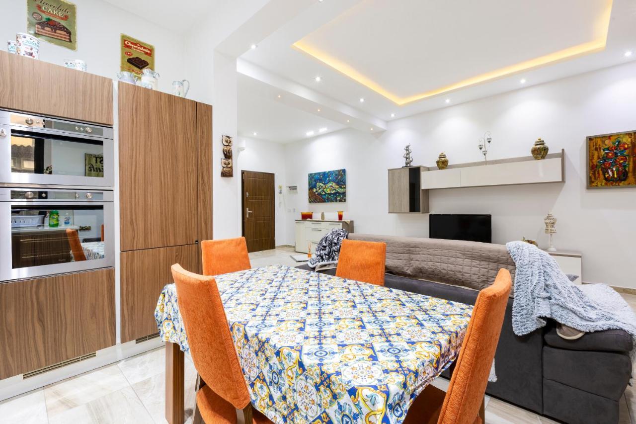 Апартаменты Large 3 Bedroom Валетта
